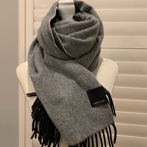 Canada goose scarf
